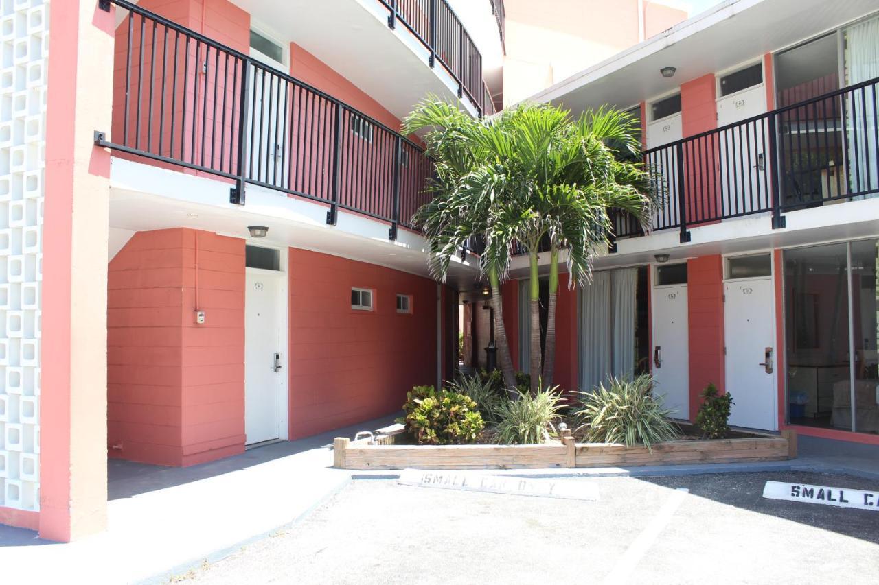 Cove Motel Oceanfront Daytona Beach Exterior photo
